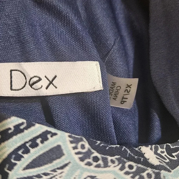 Dex Patterned Bow Shift Dress - Picture 5 of 6